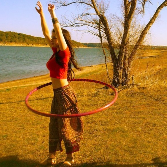 VS Crop Top - Picture 1 of 2